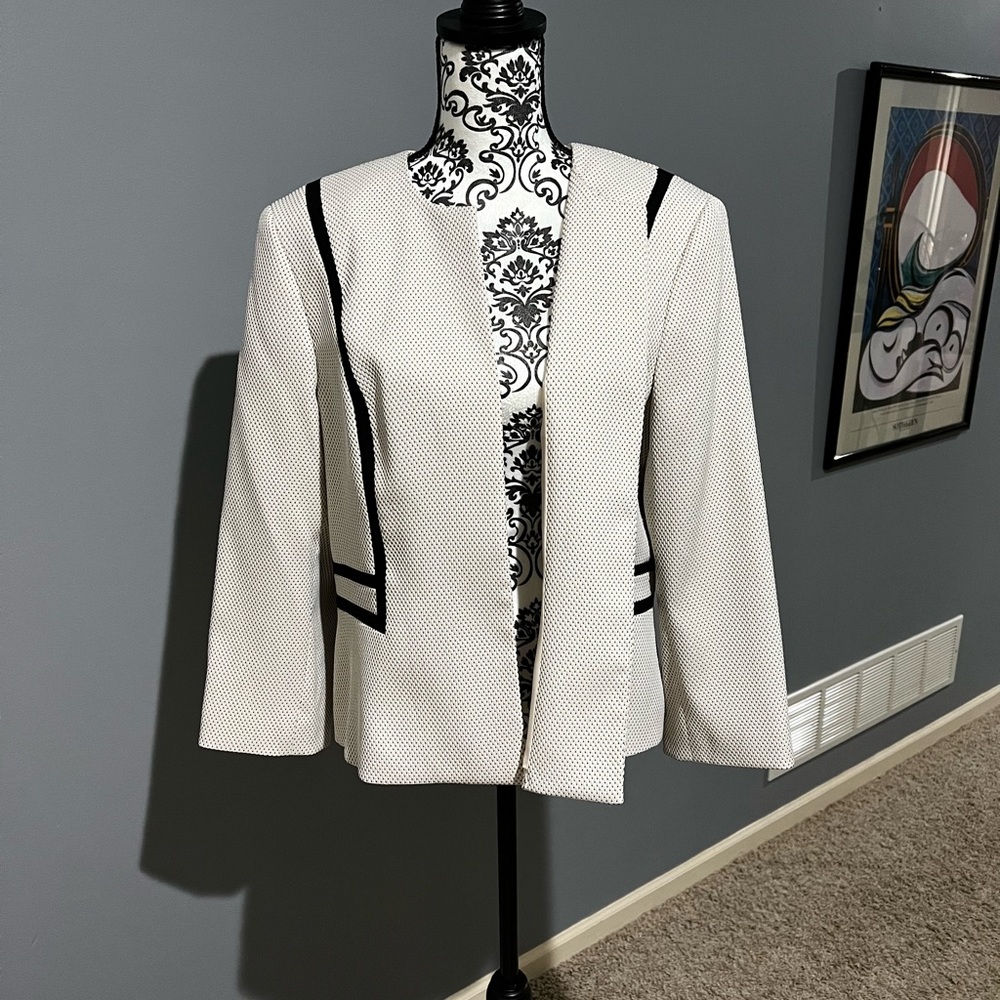 Kasper White Blazer